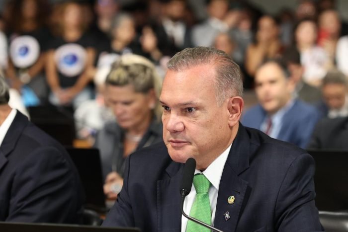 Senado aprova novo piso salarial para médicos e dentistas, com impacto em Mato Grosso