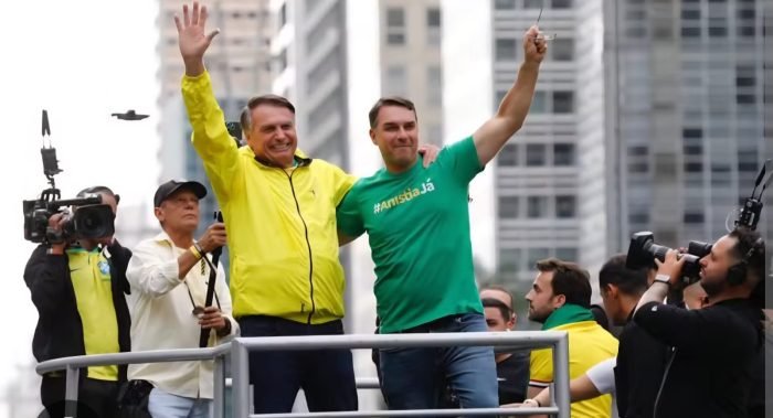Flávio Bolsonaro em Sinop: contrastes entre aliados e novos apoiadores