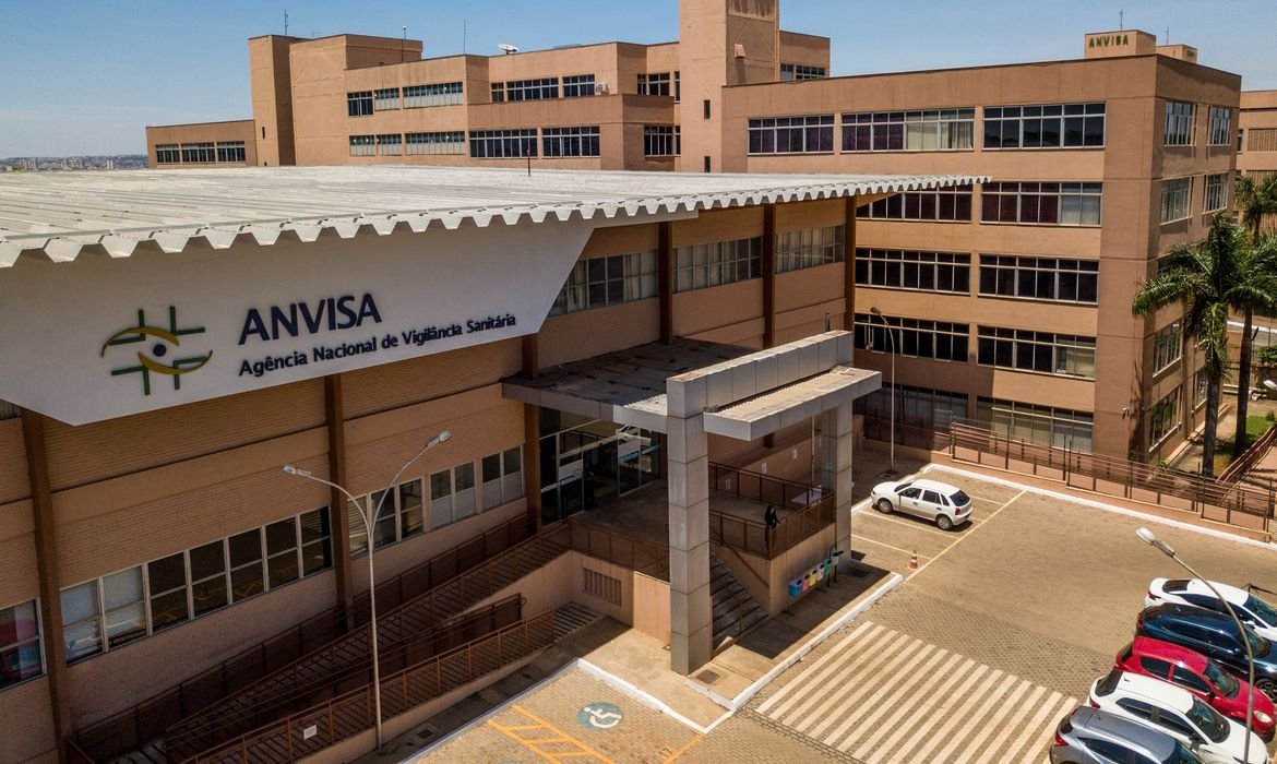 medidas regulatórias e de fiscalização relacionadas a esse tipo de medicamento