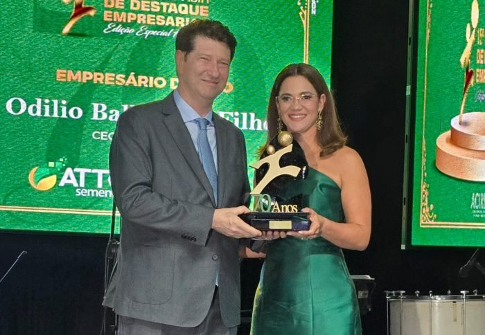 Odílio Balbinotti Filho é homenageado como Empresário do Ano no Prêmio ACIR Destaque Empresarial