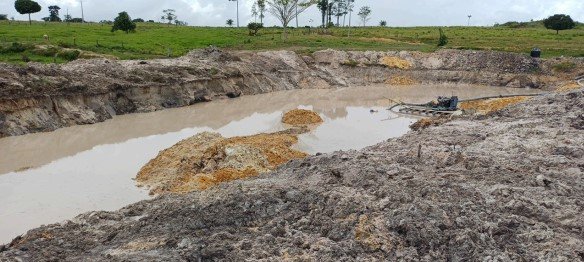 Polícia Militar fecha garimpo ilegal em Novo Mundo e detém suspeitos
