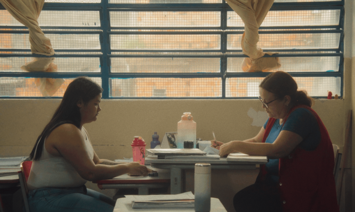 Alice Riff e selecionado pela Empresa Brasil de Comunicação (EBC) por meio do ed