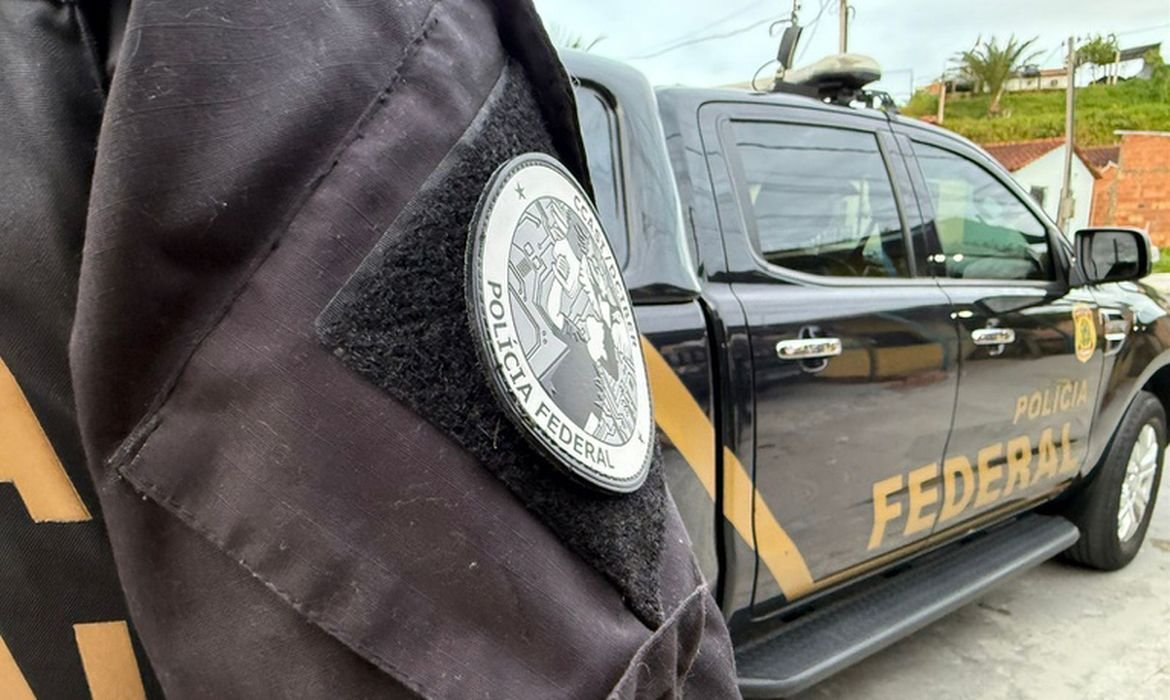 Polícia Federal apreende mais de duas toneladas de maconha no Paraná
