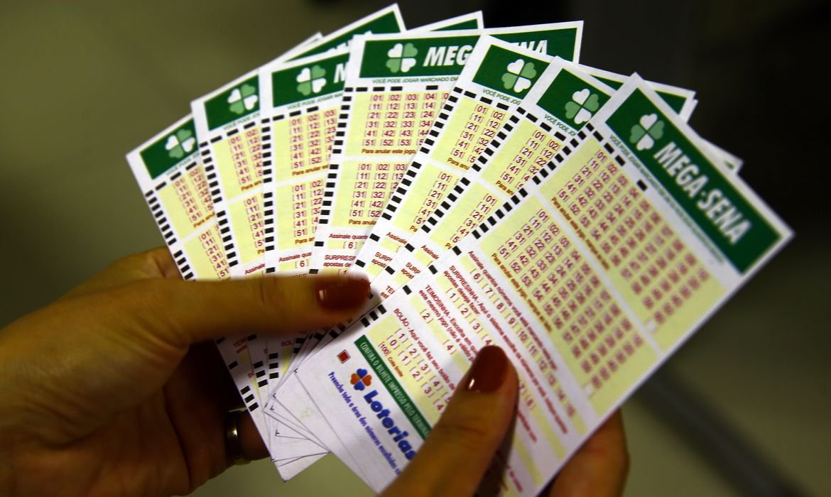 Apostador de Curitiba conquista prêmio de R$ 127 milhões na Mega-sena