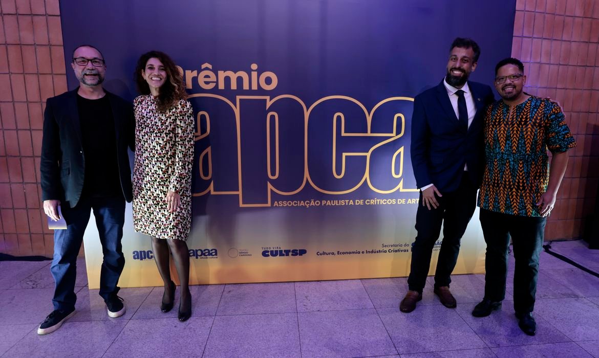 Tarde Nacional SP, da Rádio Nacional, é premiado como Melhor Programa Cultural de Rádio