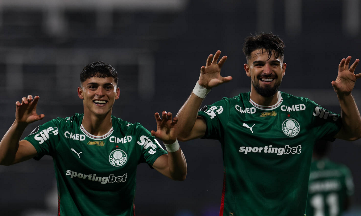 Palmeiras conquista vitória sobre Sporting Cristal e lidera o grupo na Libertadores