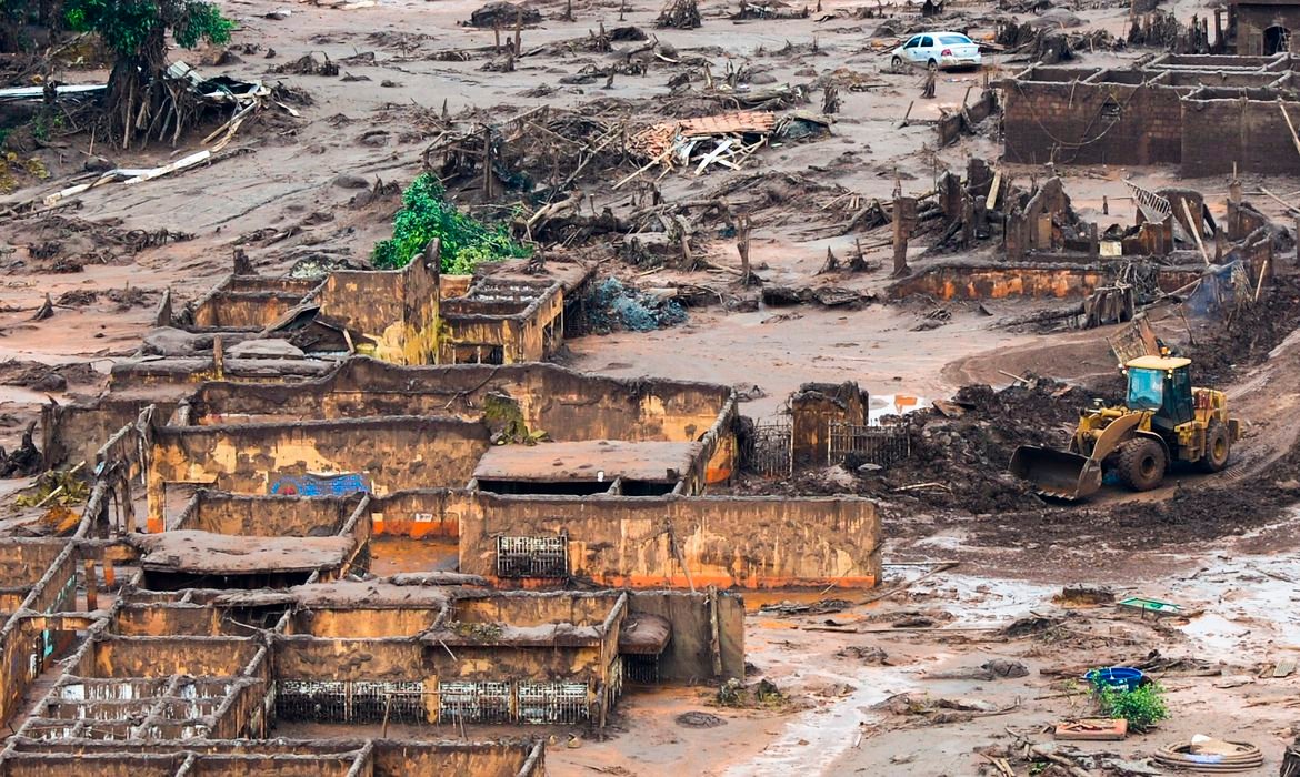 Samarco reabre programa de indenizações para vítimas da tragédia de Mariana