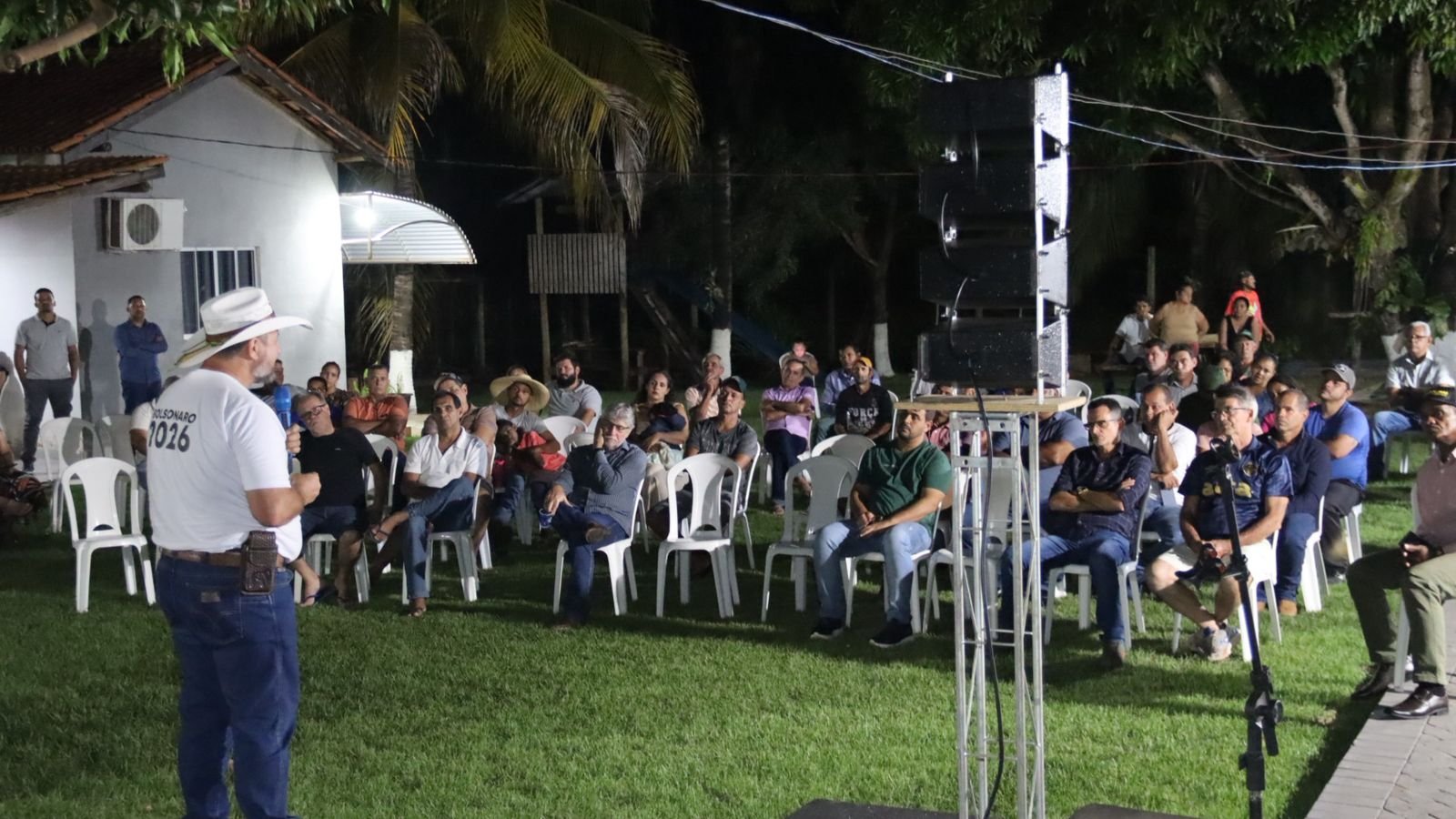 Gilberto Cattani ouve demandas da população em visita à região oeste DE Mato Grosso