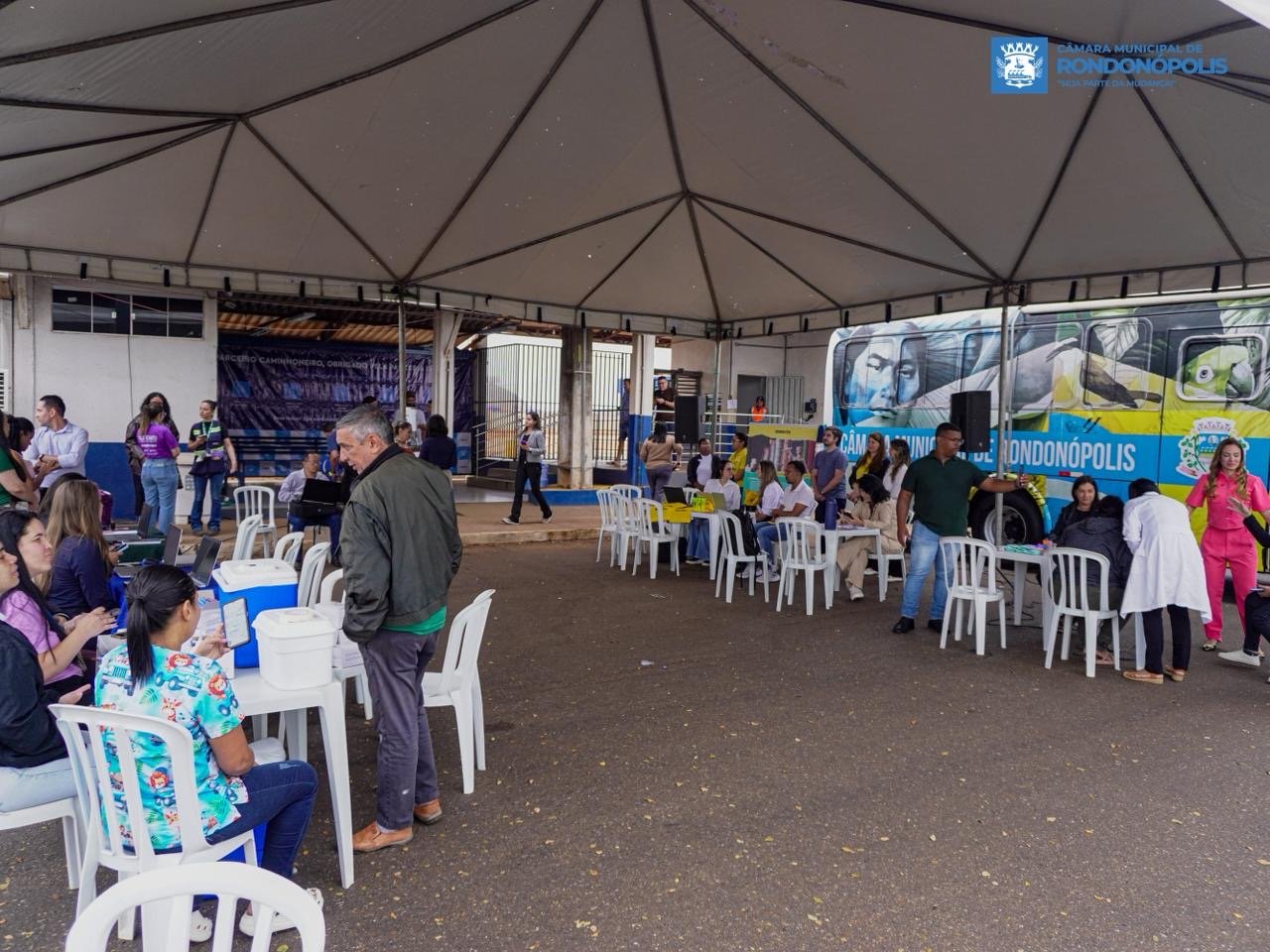 Câmara itinerante em Rondonópolis oferece serviços essenciais a caminhoneiros