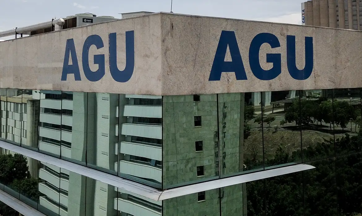 AGU considera inconstitucional a Lei da Dosimetria e pede suspensão ao STF