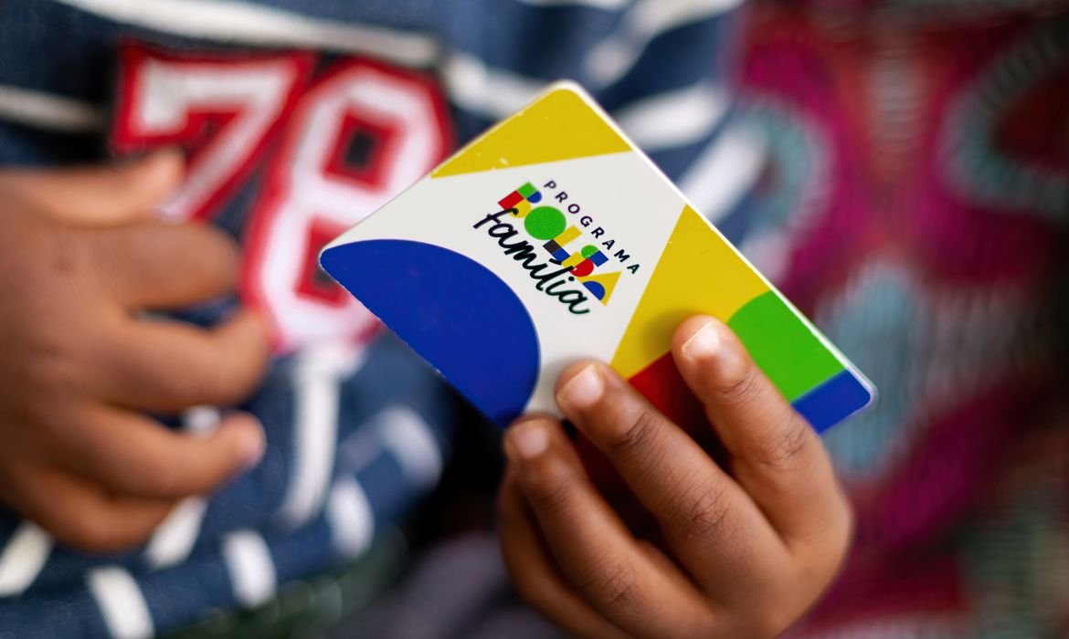 Caixa Econômica Federal inicia pagamento do Bolsa Família para beneficiários com NIS final 8