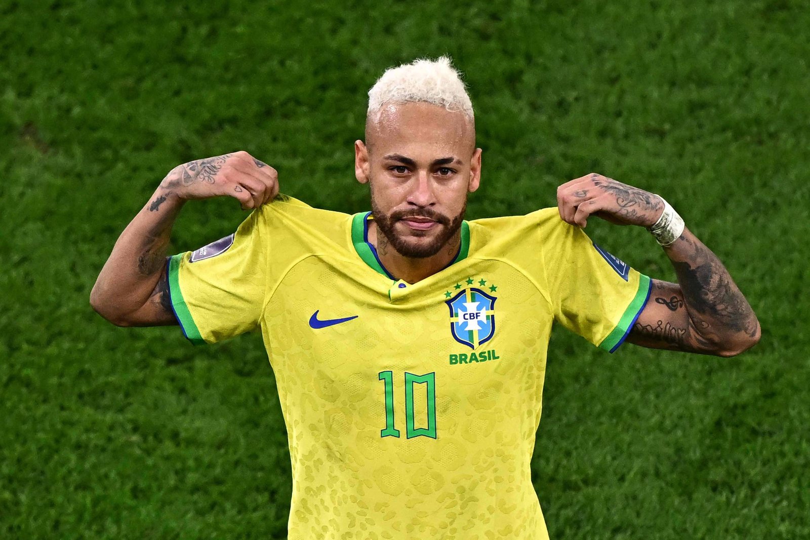 Neymar deve manter a camisa 10 na Copa do Mundo, segundo desejo dos jogadores
