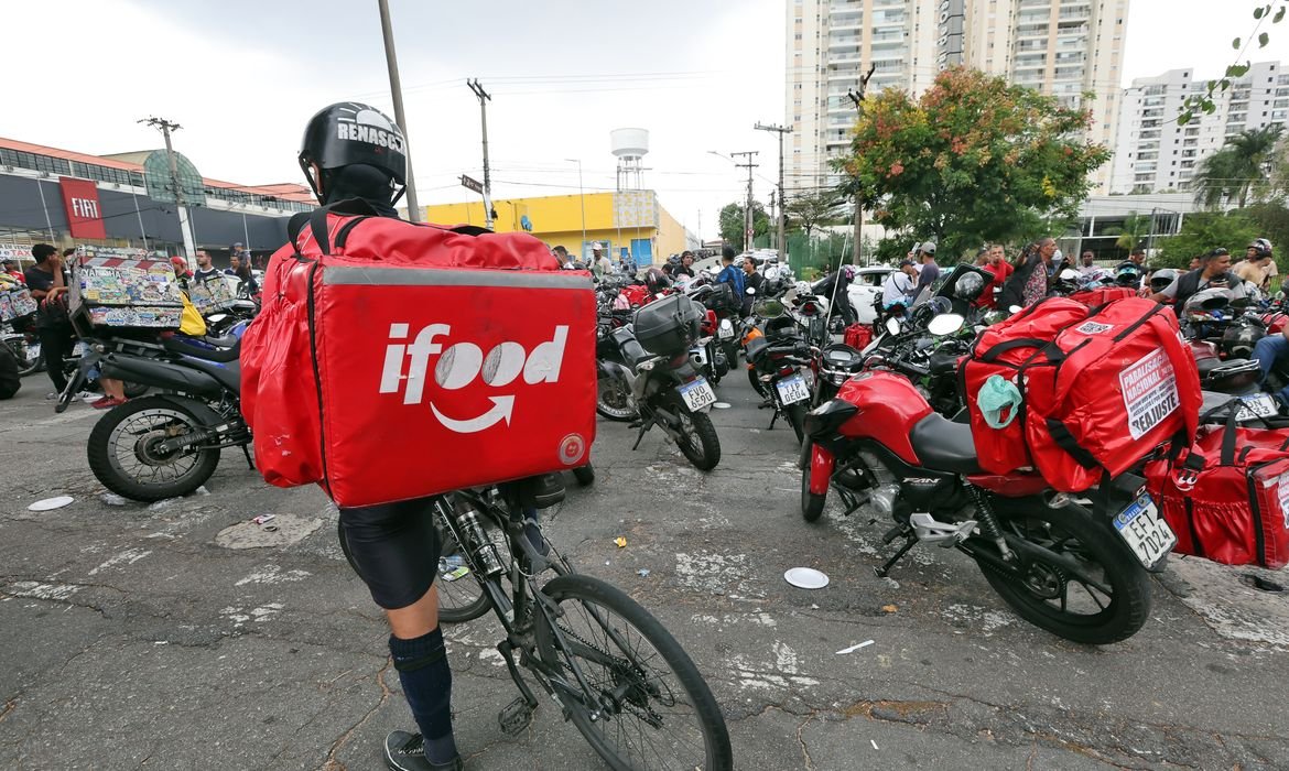Ifood e Keeta enfrentam multas milionárias por falta de transparência nos preços