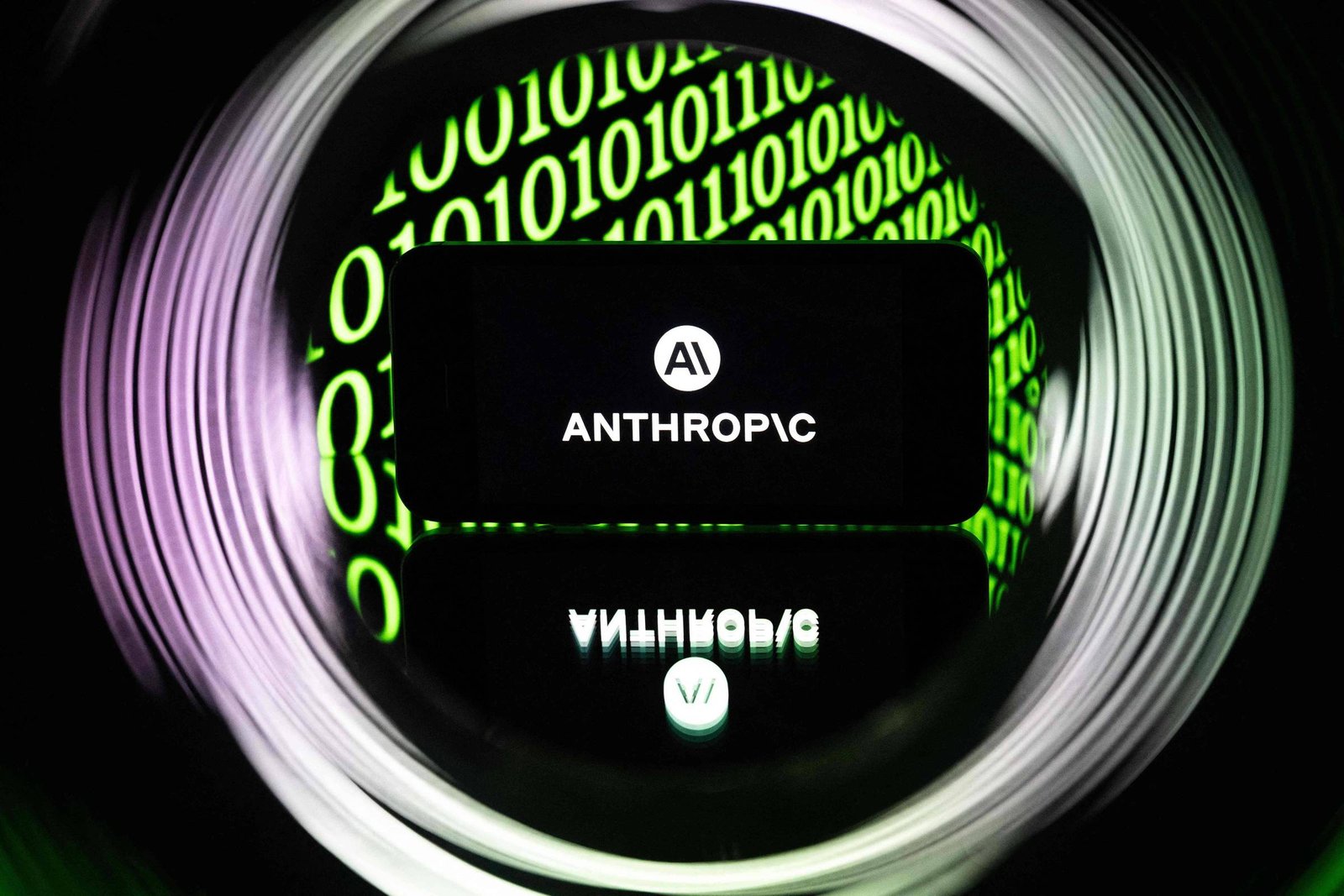 Anthropic levanta US$ 65 bilhões e se torna mais valiosa que Openai