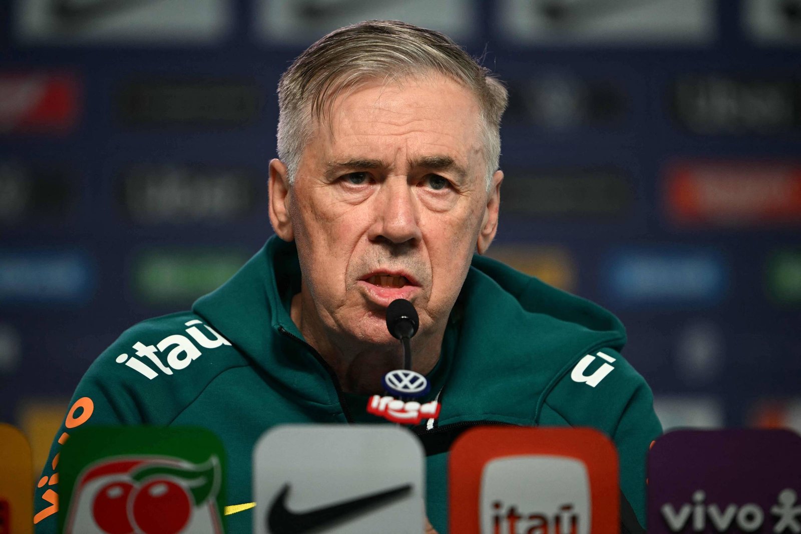 Ancelotti descarta cortar Neymar da Copa e aguarda recuperação do atacante