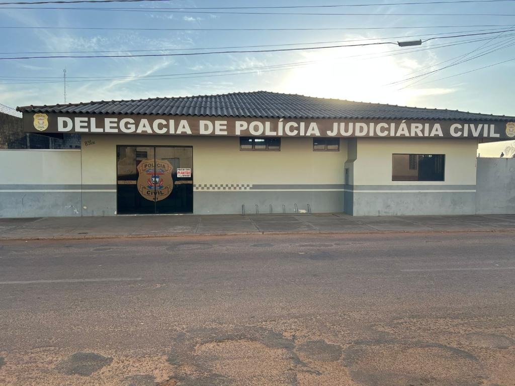 Polícia Civil realiza operação e prende mãe e filho suspeitos de tráfico em Juara