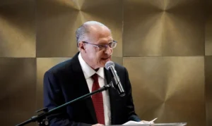 Alckmin defende o PIX como patrimônio nacional e rejeita tarifas dos EUA
