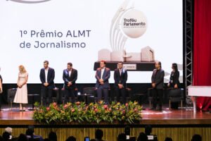 Premiação DE jornalismo destaca histórias transformadoras e convoca novos talentos