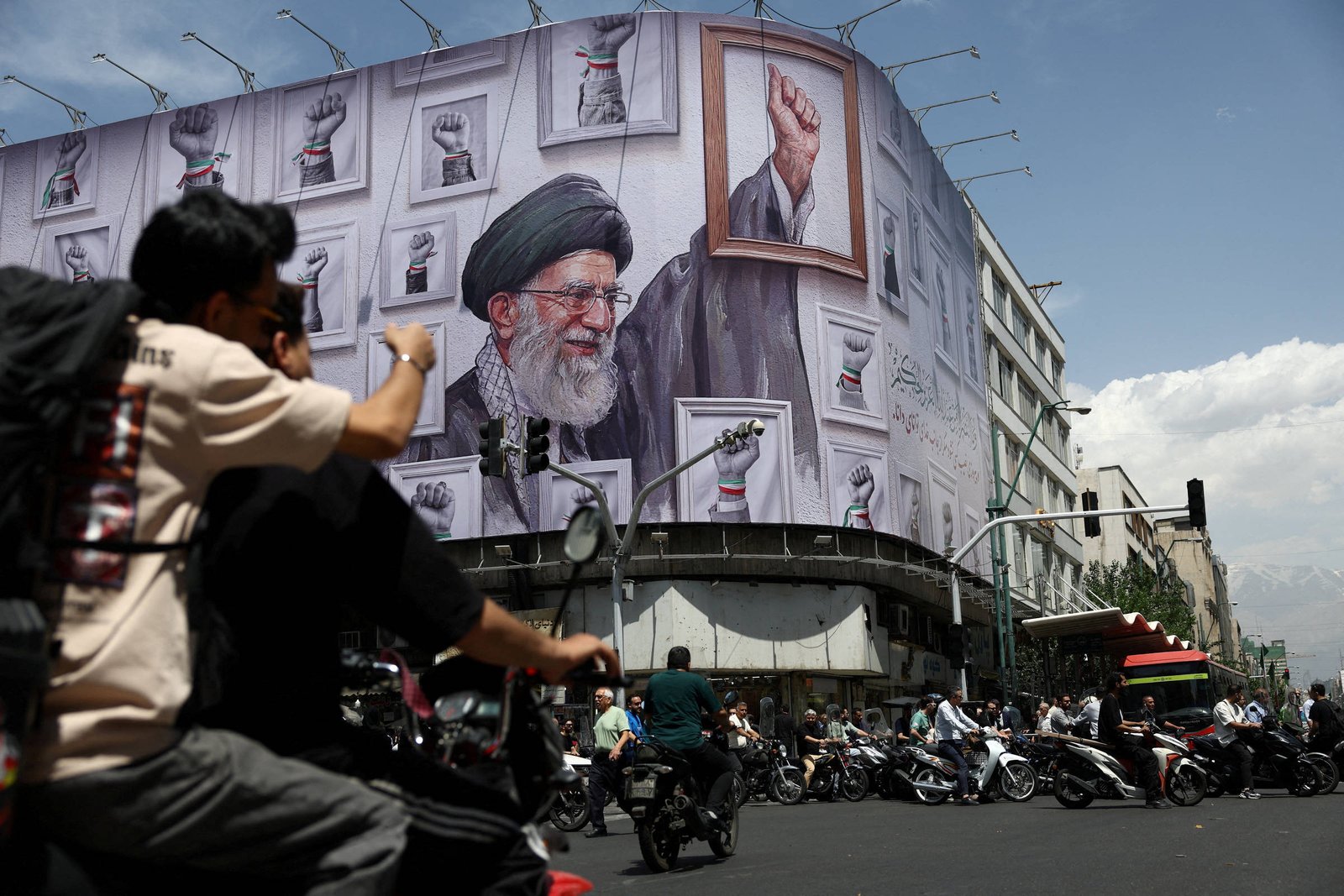 Irã anuncia funeral de Estado de três dias para aiatolá Ali Khamenei após seu assassinato