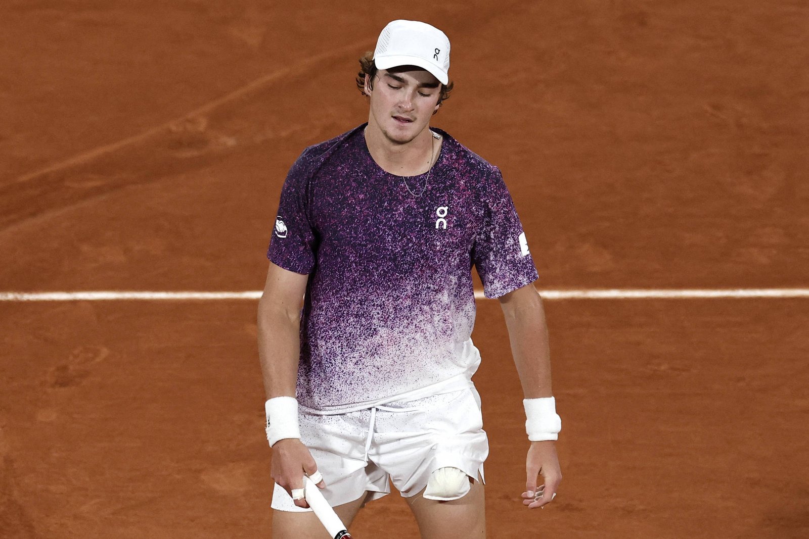 Mensik supera Fonseca nas quartas de Roland Garros após intenso terceiro set