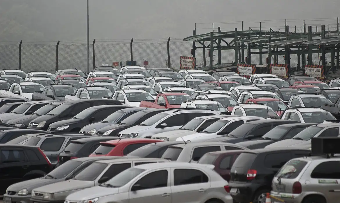 Vendas de veículos novos no Brasil crescem 15% até maio de 2026