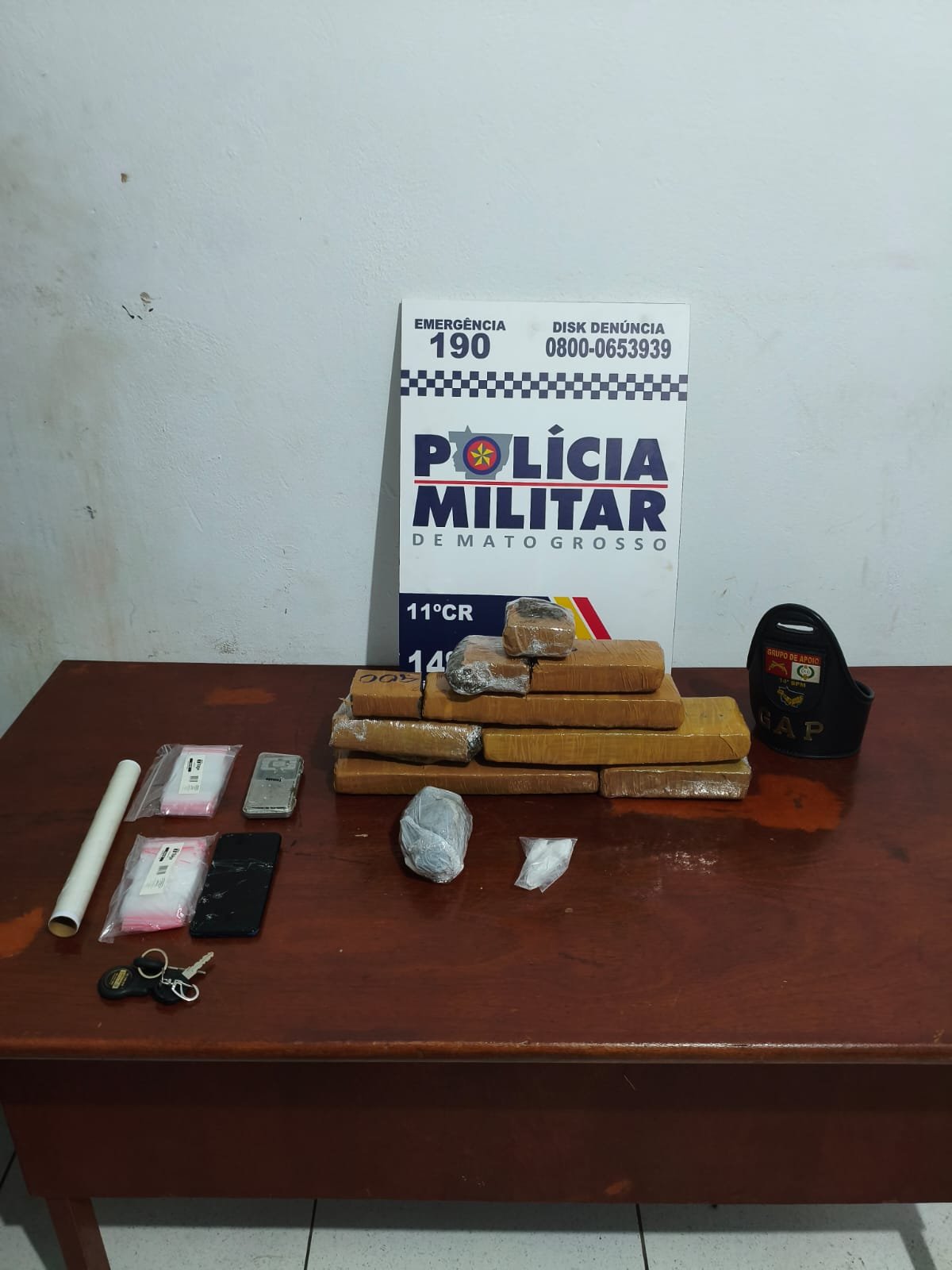 Jovem é detido com drogas em operação da polícia em Primavera do Leste