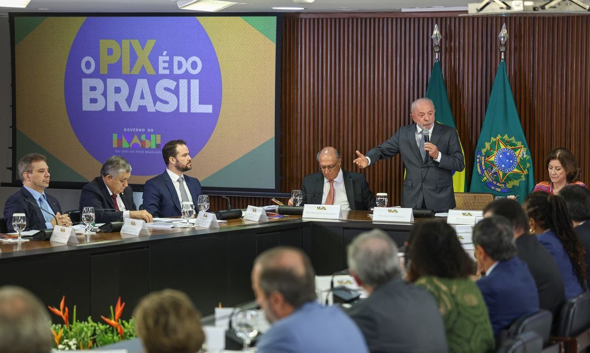 Brasil busca novos parceiros comerciais para enfrentar tarifas dos EUA