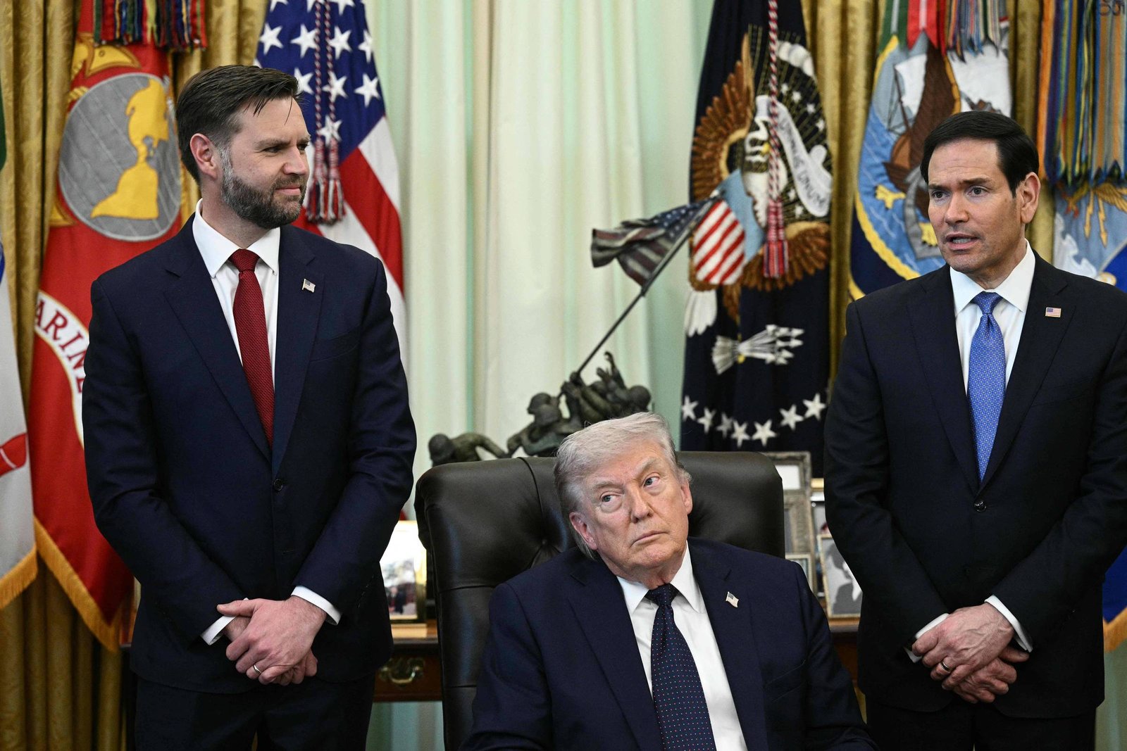 Trump diz que chapa Vance e Rubio seria imbatível nas eleições de 2028