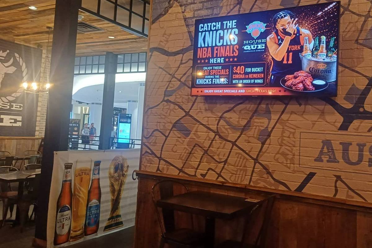 Faltando poucos dias para a Copa do Mundo, clima de festa é discreto em Nova York