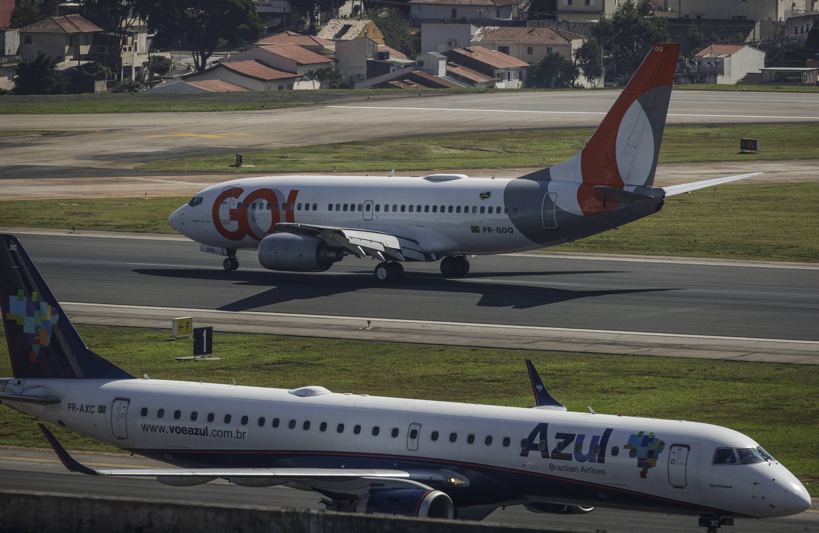 Previsão de queda no fluxo de voos domésticos no Brasil para menos de 90 milhões de passageiros