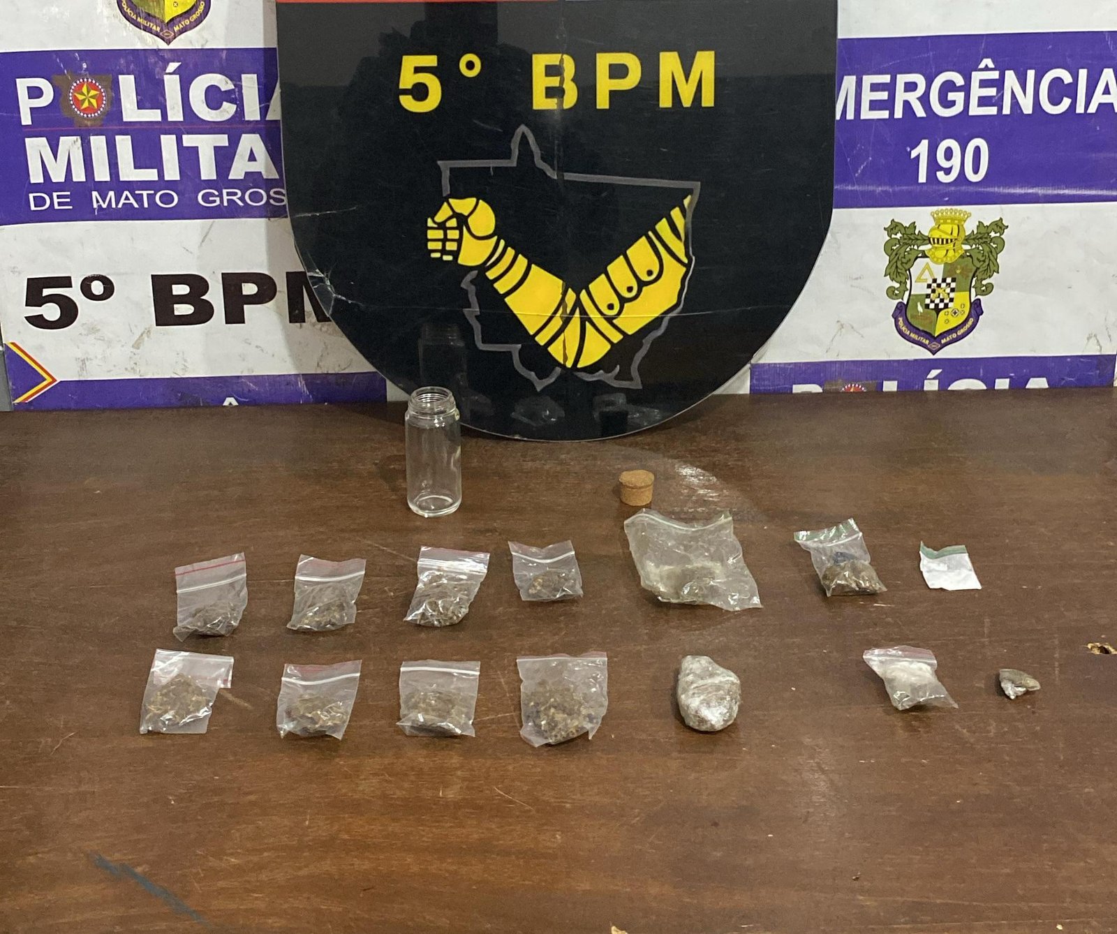 Homem é preso por tráfico de drogas após tentativa de fuga em Rondonópolis