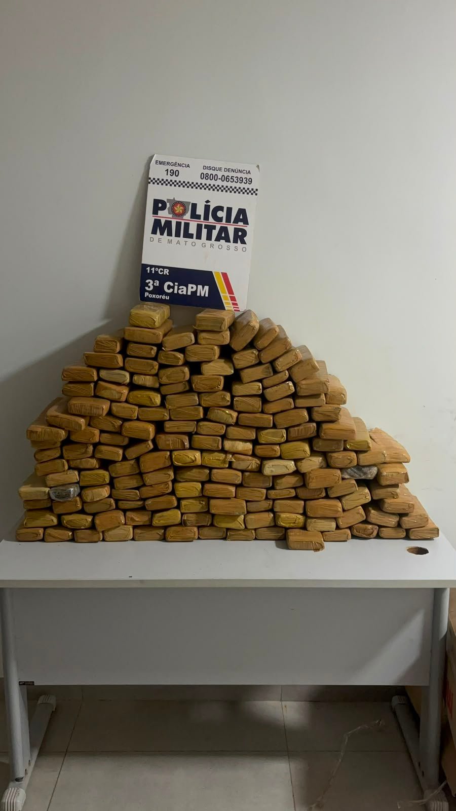 Polícia Militar apreende 130 quilos de maconha e prende quatro suspeitos em Poxoréu