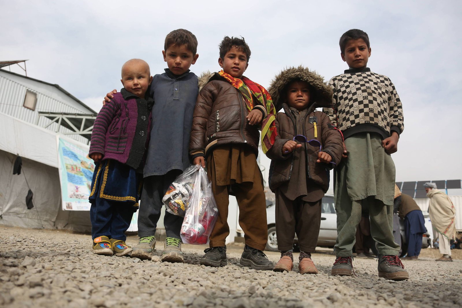 Número de refugiados e deslocados cai pela primeira vez em 10 anos, aponta Acnur