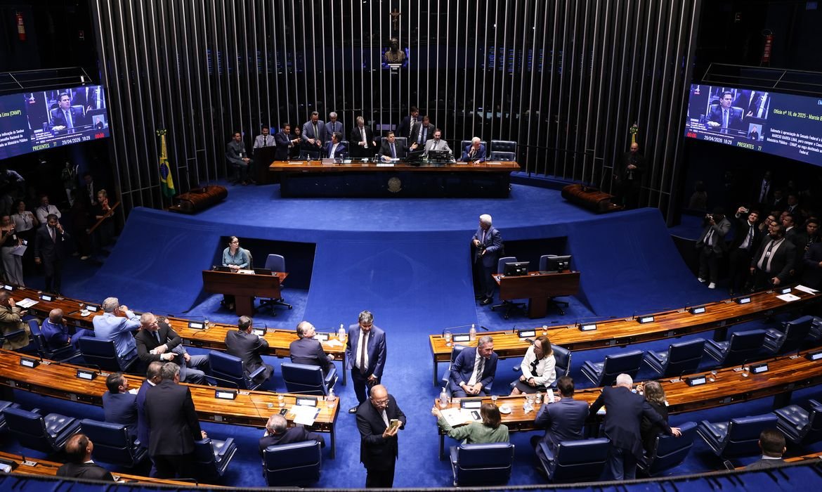 Davi Alcolumbre impede avanço da PEC que extingue a escala 6x1 no Senado