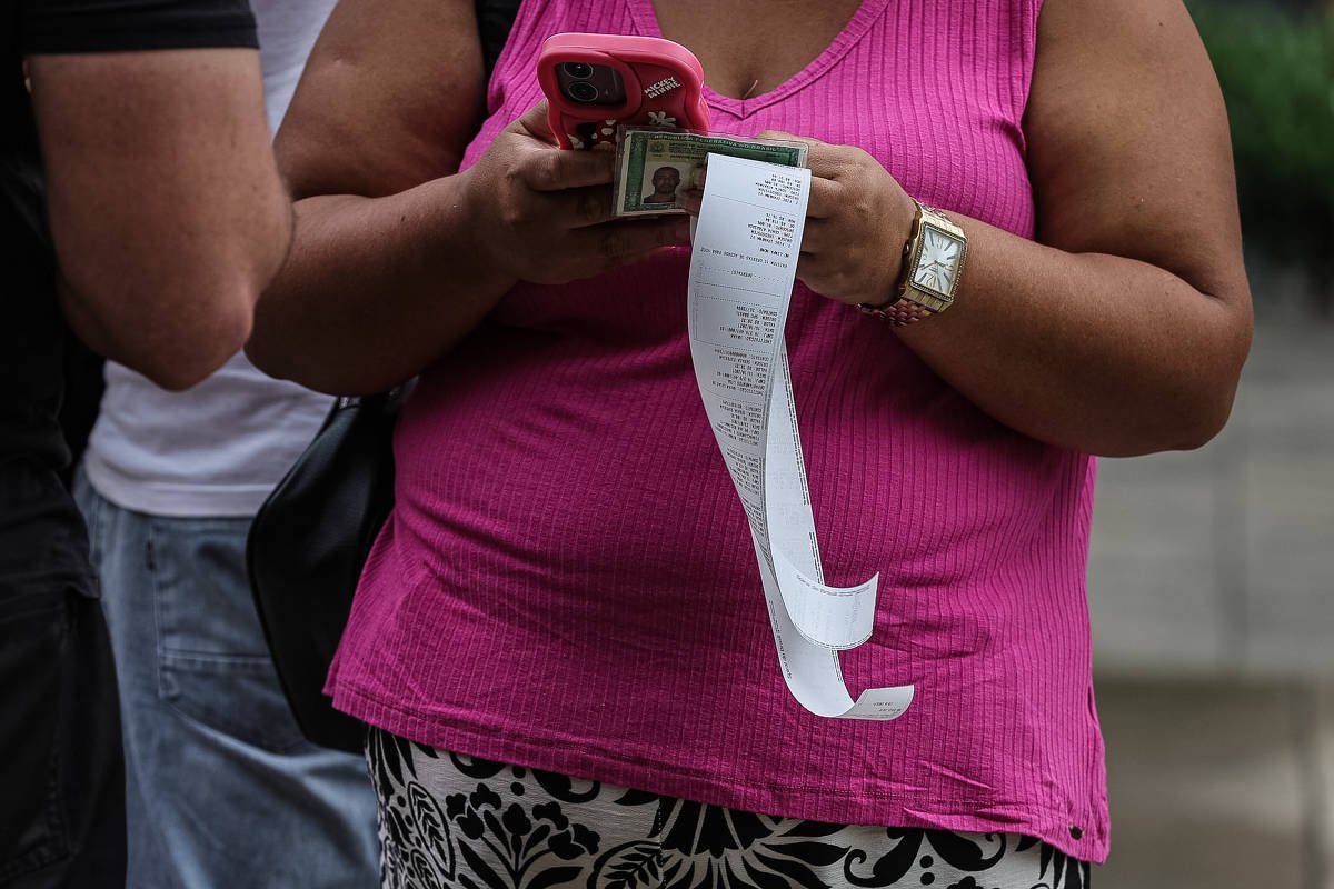 Dívidas de paulistanos alcançam maior nível em quatro anos, aponta pesquisa