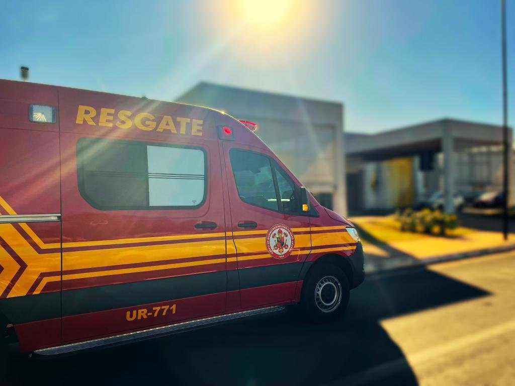 Bombeiros resgatam gestante após parto no carro em rodovia de Mato Grosso