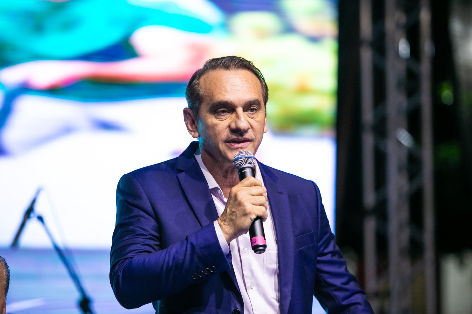 Wilson Santos reivindica uso DE R$ 100 milhões para loteamentos populares em Mato Grosso