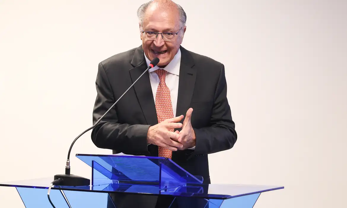 Governo defende retomada das obras da Transnordestina no TCU