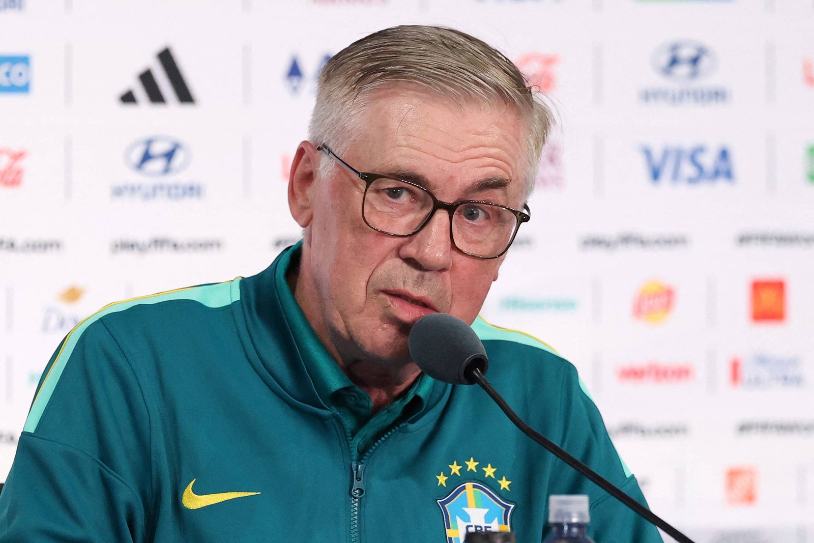 Ancelotti prioriza organização defensiva do Brasil para a Copa do Mundo