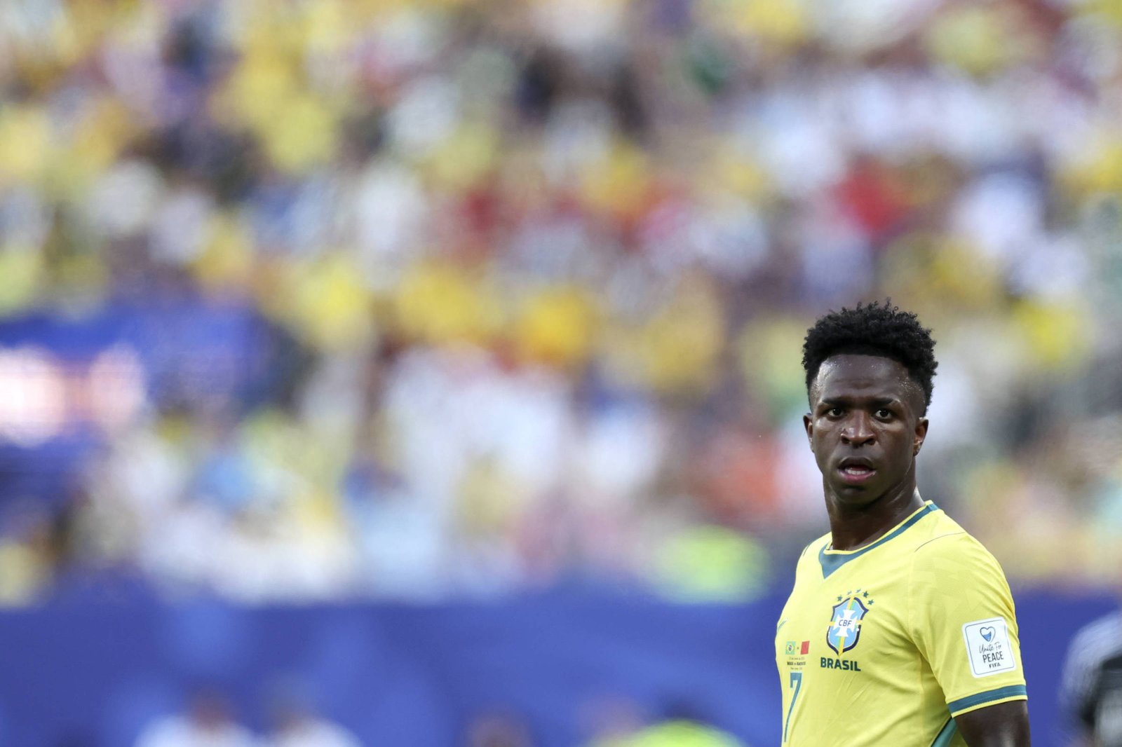 Imprensa internacional destaca magia de Vini Jr. e critica seleção brasileira após empate com Marrocos