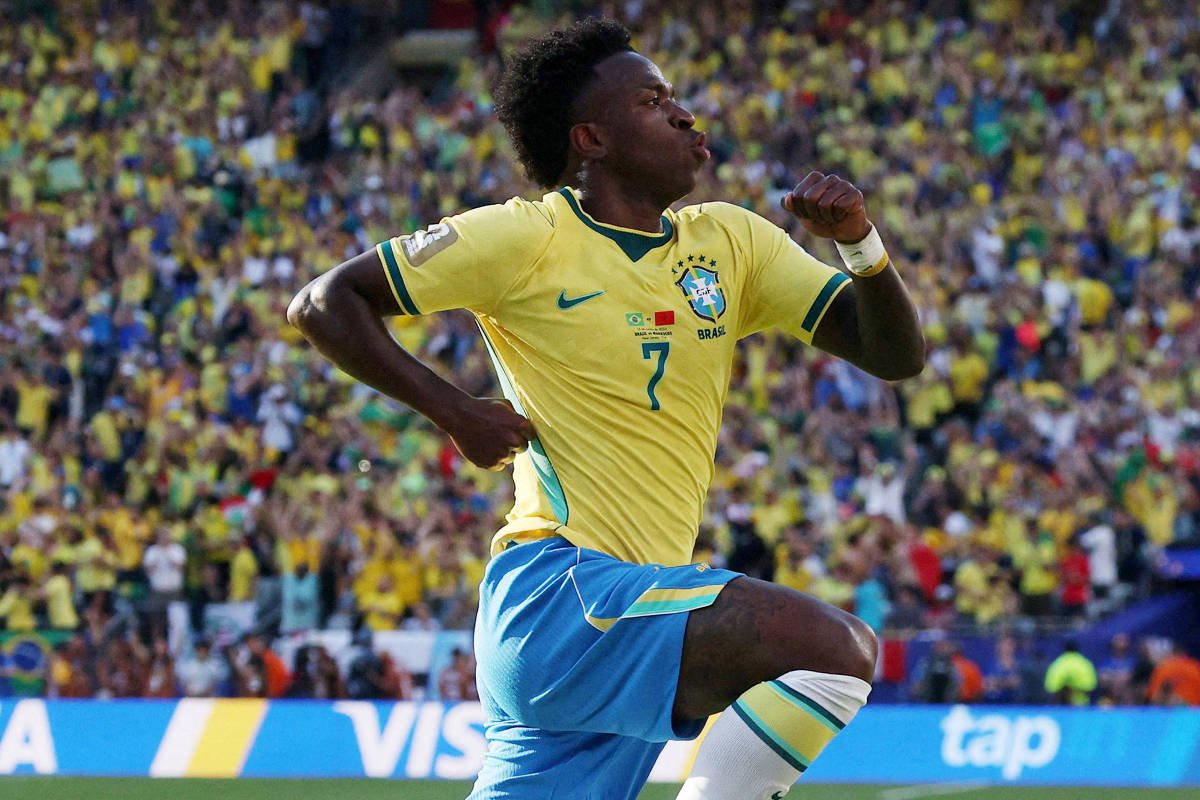 Brasil empata na estreia da Copa e Escócia assume a liderança do Grupo C