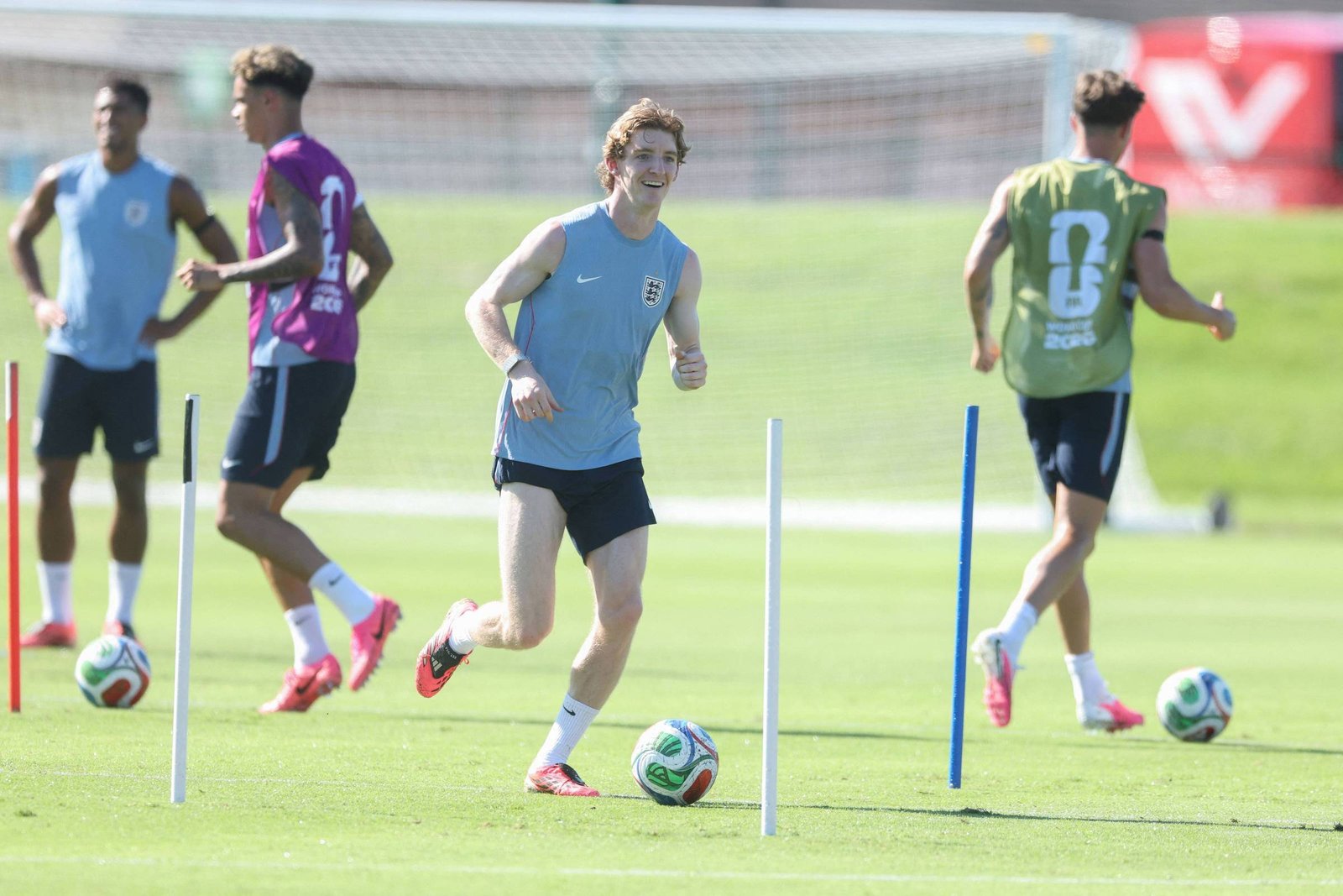 Inglaterra sofre furto de material de treino nos EUA, mas parte já foi recuperada