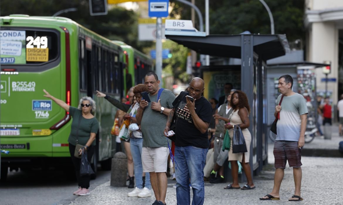 Lula sanciona nova lei que moderniza o transporte público coletivo no Brasil