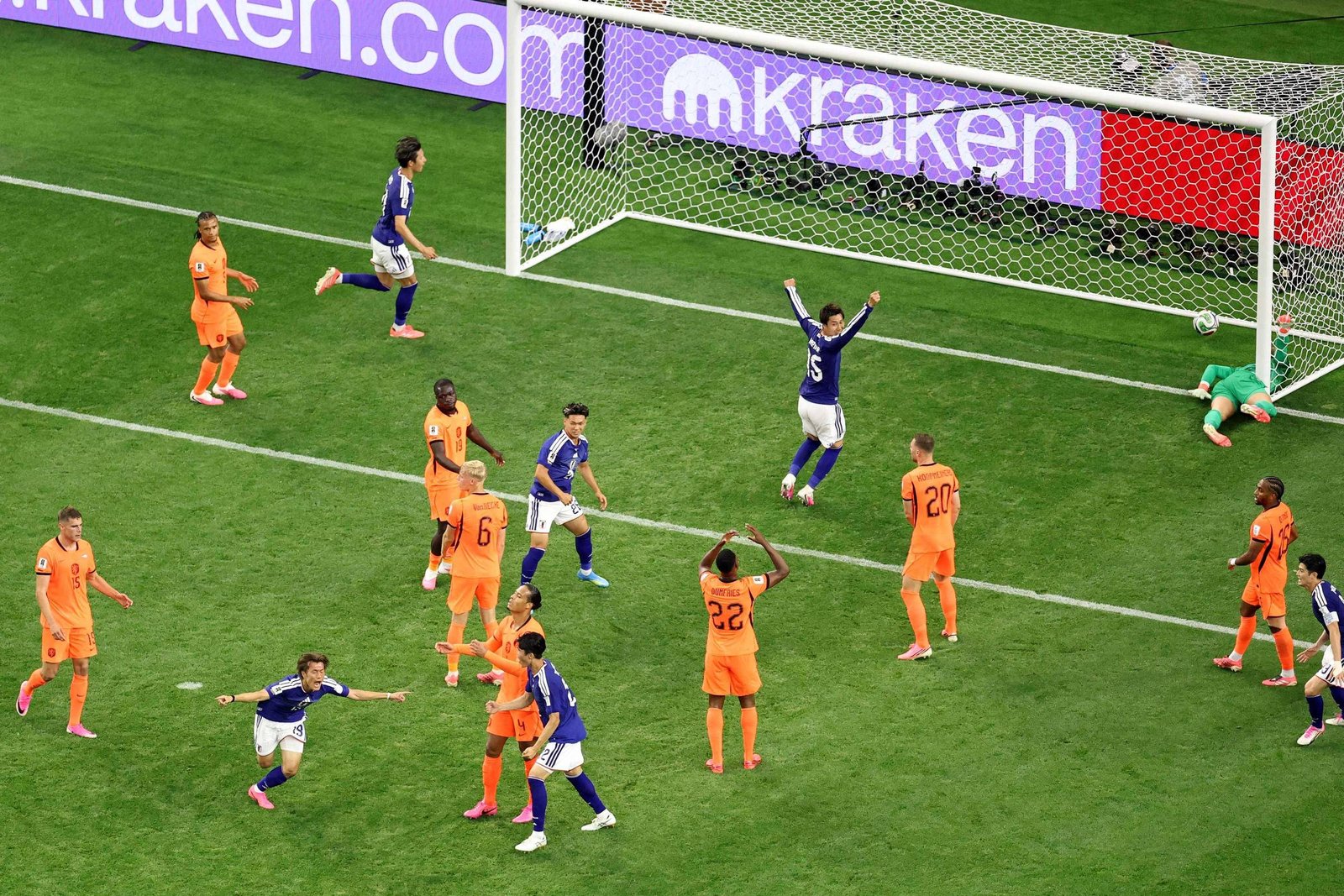 Holanda e Japão empatam em estreia emocionante na Copa do Mundo; veja os melhores momentos