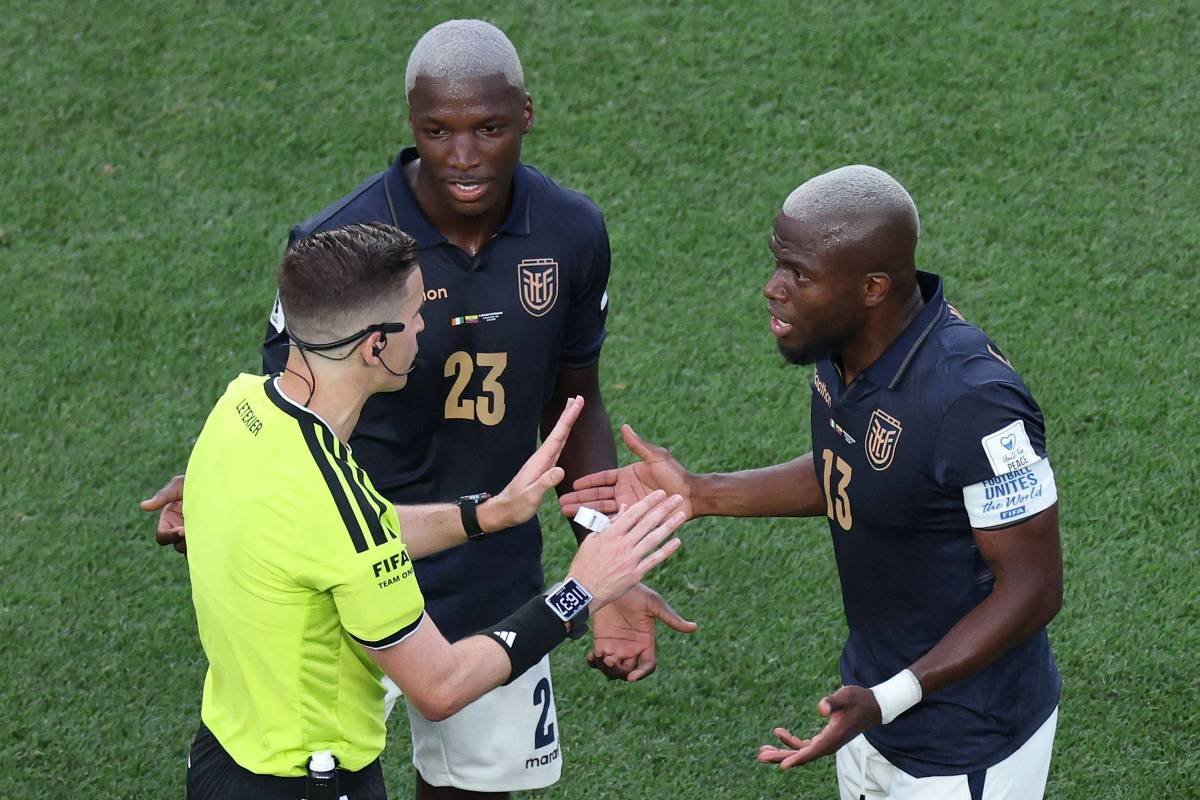 Nova regra da Fifa força Caicedo a ficar fora de campo por um minuto durante a Copa