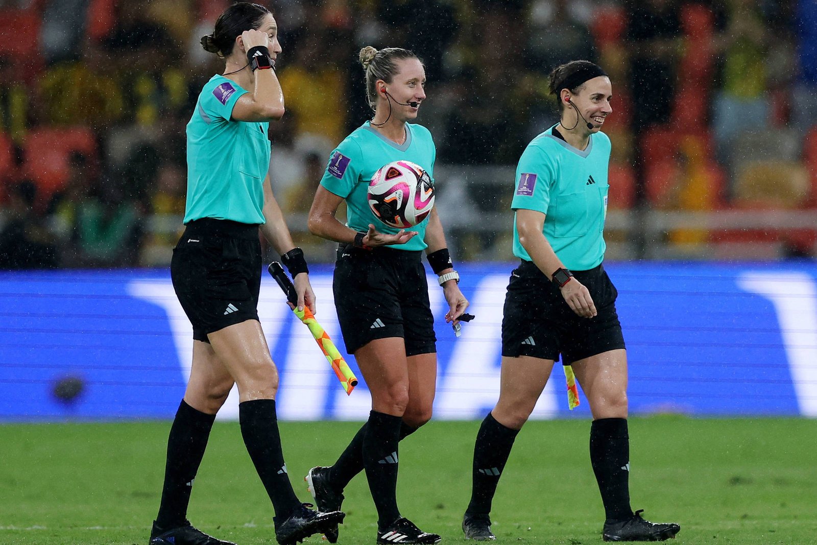 República Tcheca e África do Sul marcam estreia de árbitra mulher na Copa do Mundo
