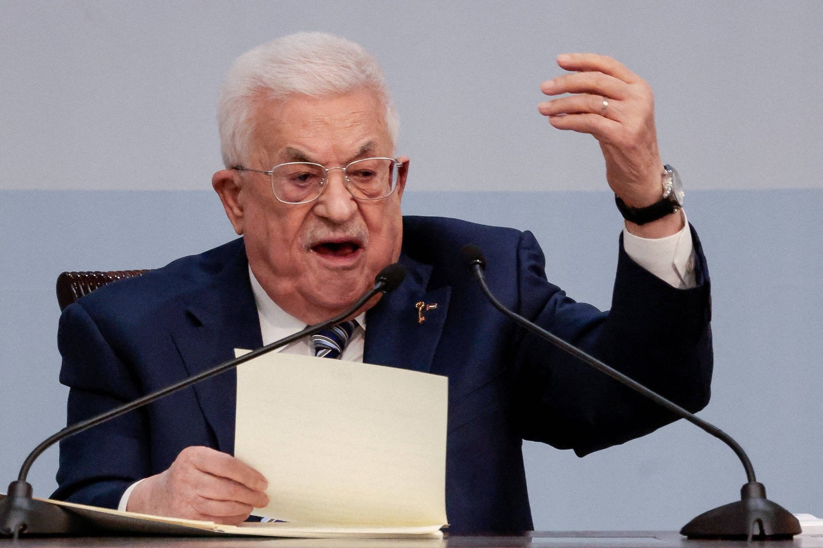 Mahmoud Abbas anuncia eleições presidenciais para 2027