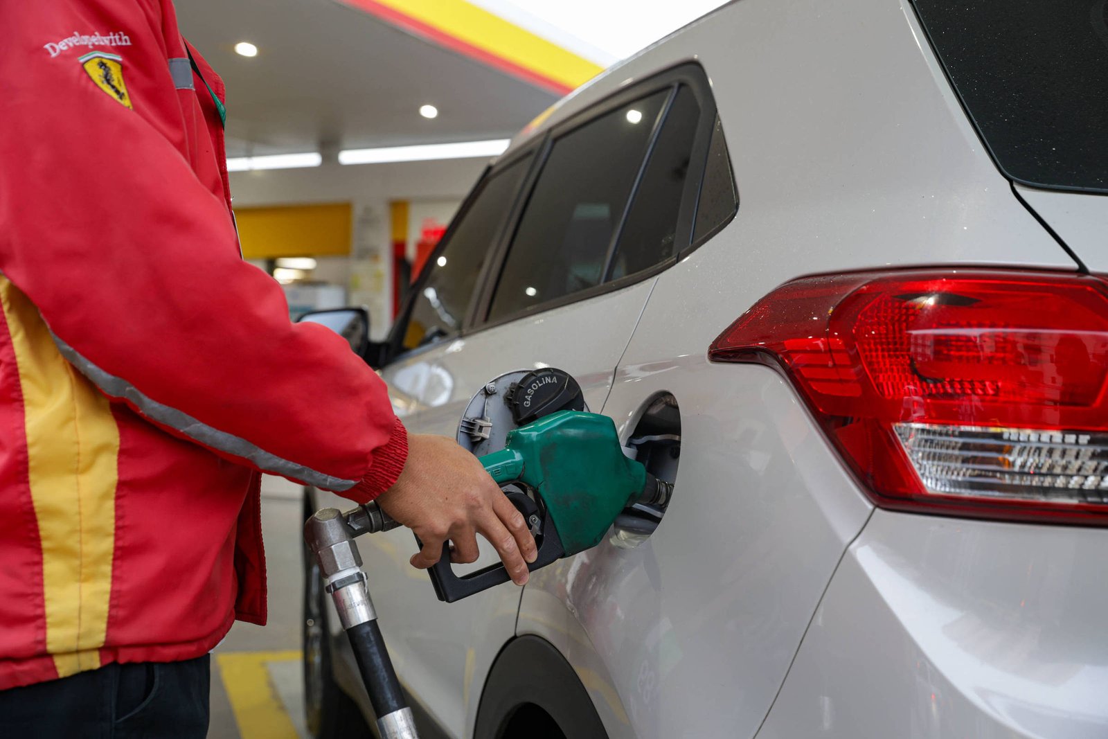 ANP propõe controle de margem de lucro da gasolina e setor reage com críticas