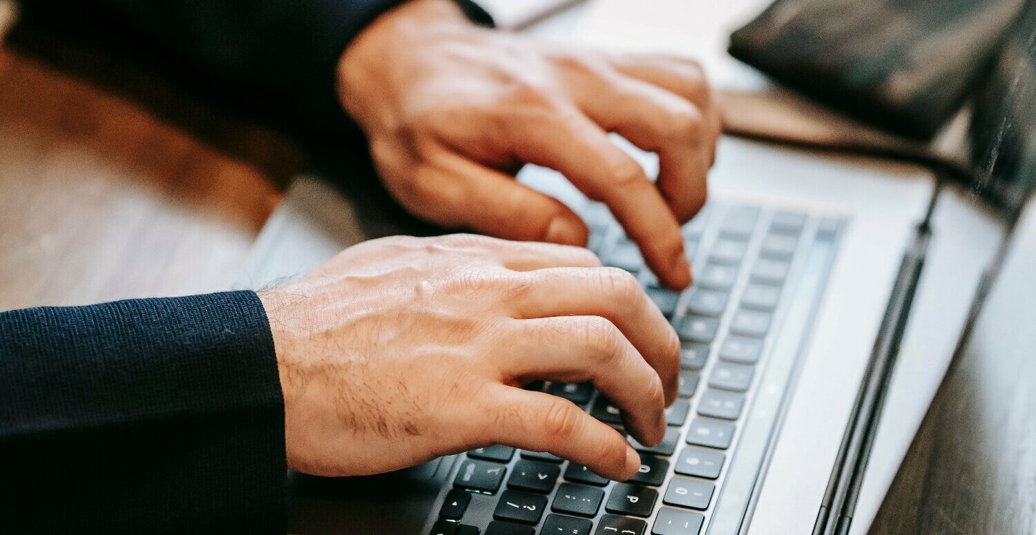 Burocracia digital para abertura de empresas em SP enfrenta críticas
