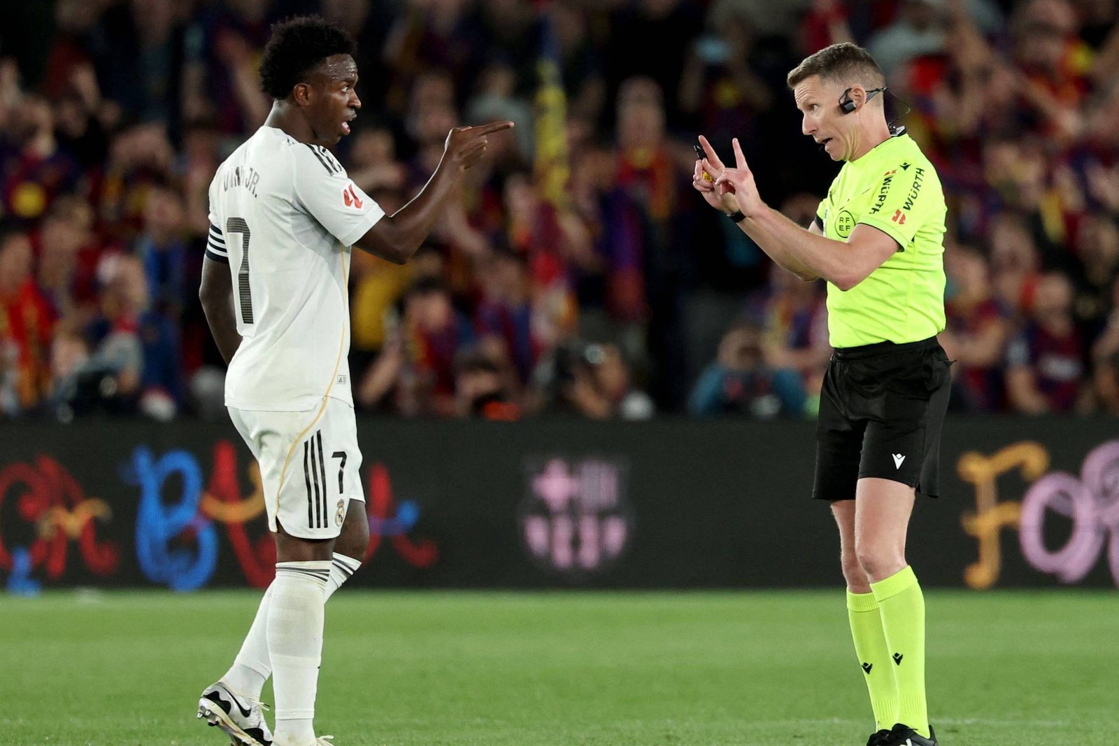 Árbitro espanhol será responsável por Brasil e Haiti na Copa do Mundo